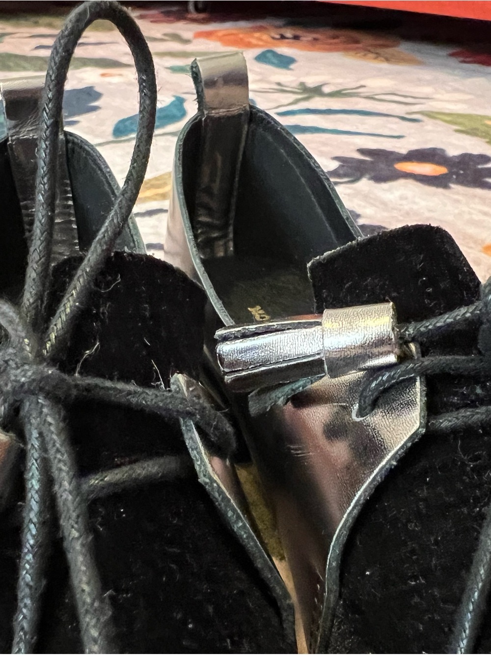 Like NEW Women's Black Velvet and Leather Flats - Picture 3 of 6